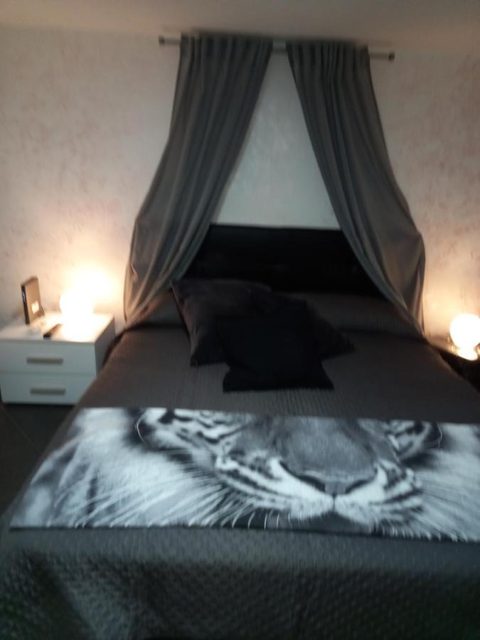 Apartamento Bella Mbriana Nápoles Exterior foto